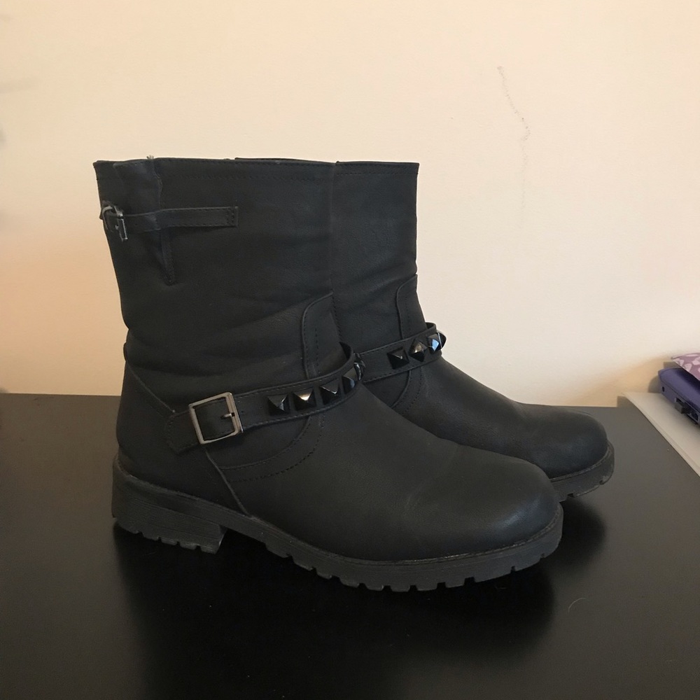 Torrid black moto boots